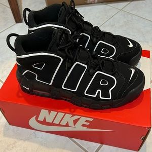 Nike Air Uptempo 2020 Size 8.5 Used